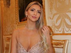 EliseRosen from xLoveCam