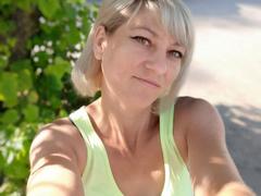 YasmineXHot - female webcam at xLoveCam