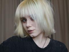 YasukoCella - female with black hair webcam at xLoveCam