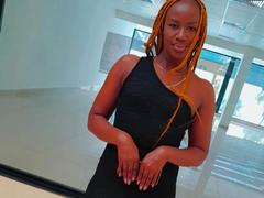 Yemaya-hot - female with black hair webcam at xLoveCam