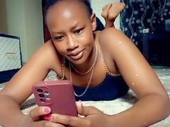 Yemaya-hot - female with black hair webcam at xLoveCam