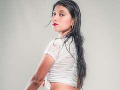 YeseniaRodriguez - female with brown hair webcam at LiveJasmin