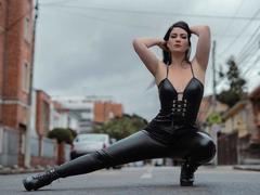 YessiHot - female with black hair webcam at xLoveCam