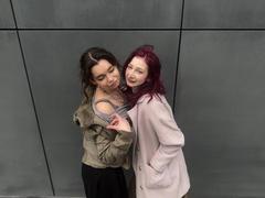 HolleyFeehery - female with black hair webcam at xLoveCam
