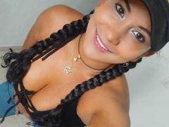 YiyaHot69 - female webcam at xLoveCam