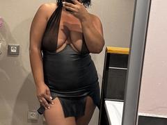 YnnaForU - female webcam at xLoveCam