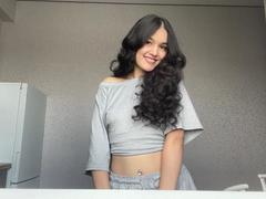 YoulandaCarlough - female webcam at xLoveCam