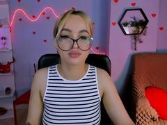 YourBanny from xLoveCam