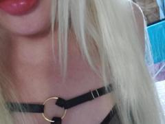 YourCoronet - blond female with  big tits webcam at xLoveCam