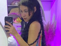 LilyCastle - female with brown hair webcam at LiveJasmin