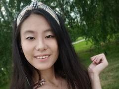YuChenMin - female with black hair and  small tits webcam at xLoveCam