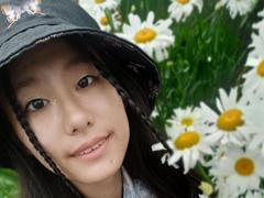 YuChenMin - female with black hair and  small tits webcam at xLoveCam