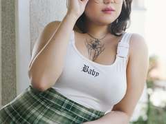 YukiLewd - female with black hair and  small tits webcam at xLoveCam