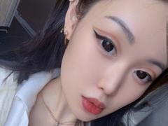 YukiiTyan from xLoveCam