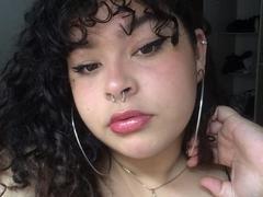 YulyBoly from xLoveCam