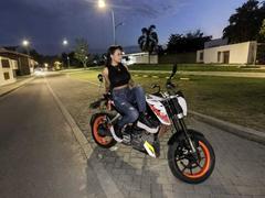MariHotDivine - female with brown hair webcam at xLoveCam
