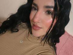 YviTaylor - female with black hair and  big tits webcam at xLoveCam