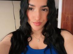 YviTaylor from xLoveCam