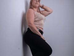 ZaharaBennet - blond female with  small tits webcam at xLoveCam