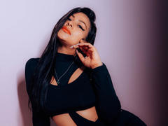 ZaiiraFox - female with black hair and  big tits webcam at xLoveCam