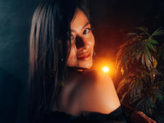 ZaiiraFox - female with black hair and  big tits webcam at xLoveCam