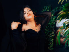 ZaiiraFox - female with black hair and  big tits webcam at xLoveCam