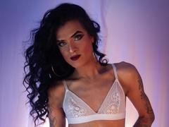 ZamMiraa from xLoveCam