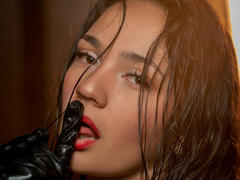 ZamaraLatam - female with brown hair and  small tits webcam at xLoveCam