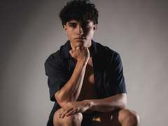 ZaneCross - male webcam at xLoveCam