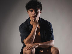 ZaneCross from xLoveCam