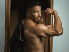 ZaneMaverick - male webcam at xLoveCam