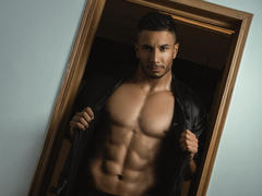 ZaneMaverick - male webcam at xLoveCam