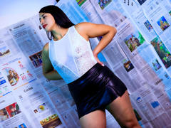 ZaraBenneth - female with black hair and  small tits webcam at LiveJasmin