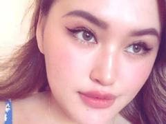 ZaraRenae from xLoveCam