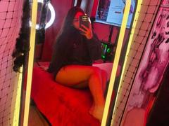 Zarafadi - female with black hair webcam at xLoveCam