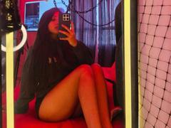 Zarafadi - female with black hair webcam at xLoveCam