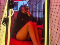 Zarafadi - female with black hair webcam at xLoveCam