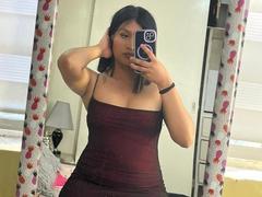 ZarayWhitMoreLove - female webcam at xLoveCam