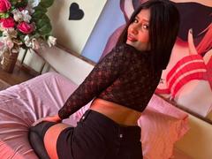 ZarayWhitmore - female with black hair webcam at xLoveCam