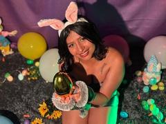 ZarayWhitMoreLove - female webcam at xLoveCam
