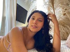 ZarethDilucas - female with black hair and  big tits webcam at xLoveCam