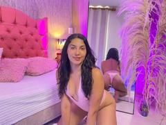 ZarethDilucas - female with black hair and  big tits webcam at xLoveCam
