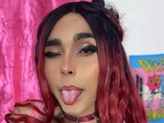 Zasha69 - shemale with black hair webcam at xLoveCam