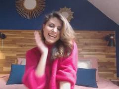 Zazazelle - female with brown hair and  small tits webcam at xLoveCam