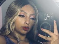 Zdiablaz - female with black hair and  small tits webcam at xLoveCam