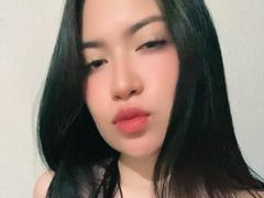 ZendayaNaughty from xLoveCam