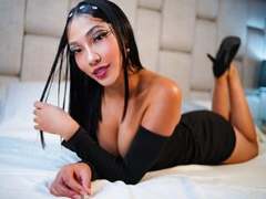 ZandayaRaight - female with black hair and  big tits webcam at LiveJasmin