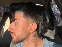 Zhion - male webcam at xLoveCam
