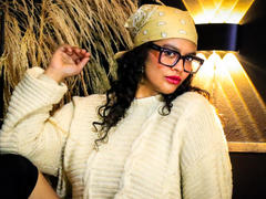 ZiaNoir - female with black hair and  big tits webcam at LiveJasmin