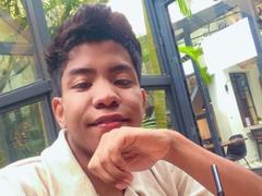 ZiziNine - male webcam at xLoveCam